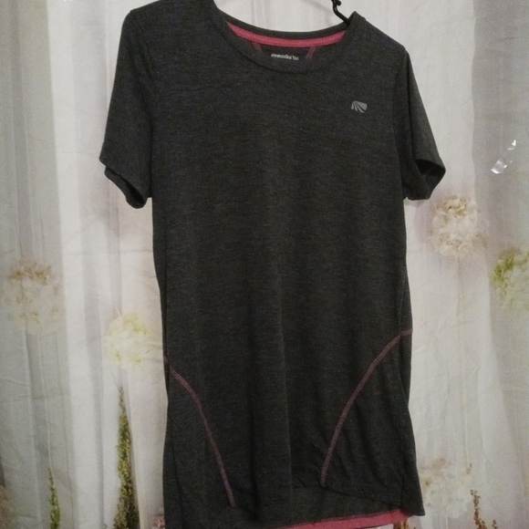 🎉Marika-Tek Dry Wik Performance Athletic Shirt - Picture 6 of 8